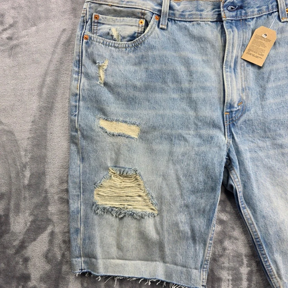NEW Levi's 511 Slim Shorts Mens 42 Light Blue Distressed Ripped Denim‎ Cutoff
